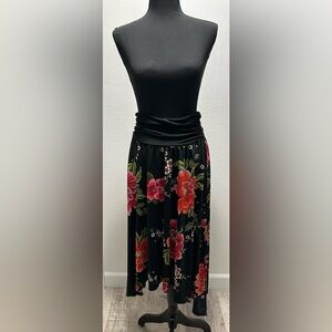 Apt 9 Knee Length Floral Skirt - Large - Multicolored - Used